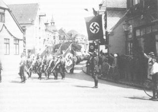 Aufmarsch der Achimer Nationalsozialisten